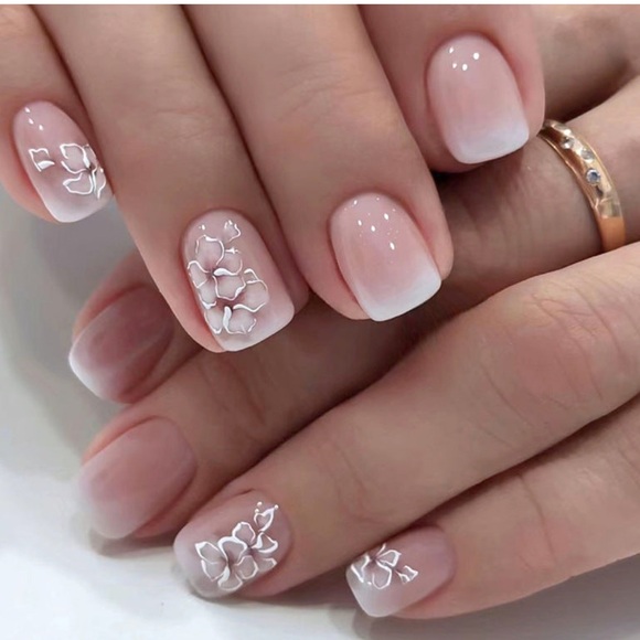 New CurvLife Pink and White Ombré Flower Acrylic Nails Press on Nails - Picture 5 of 5
